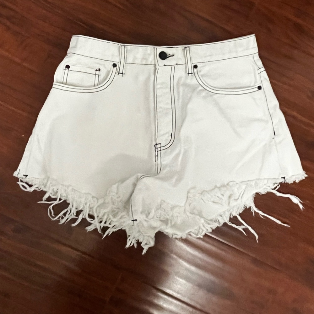 BDG Pitched Waist White Shorts Size 20